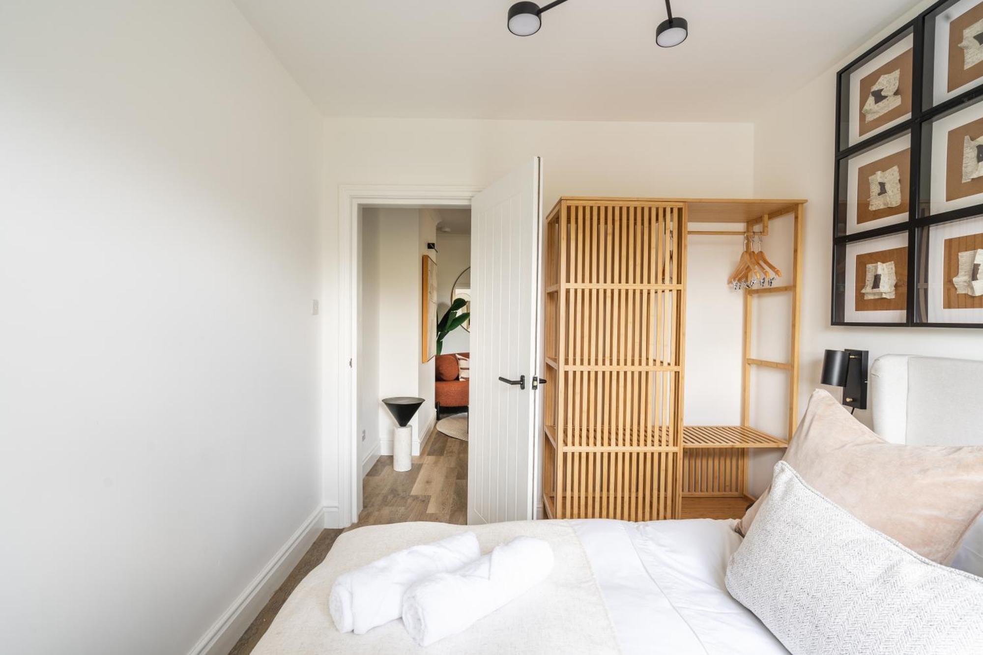 Newly Designed, 2Br Apt, 5Min From Northwood London Tube Station, Nato Hq, Ideal For Wembley, Warner Studio, Contractors Exteriér fotografie