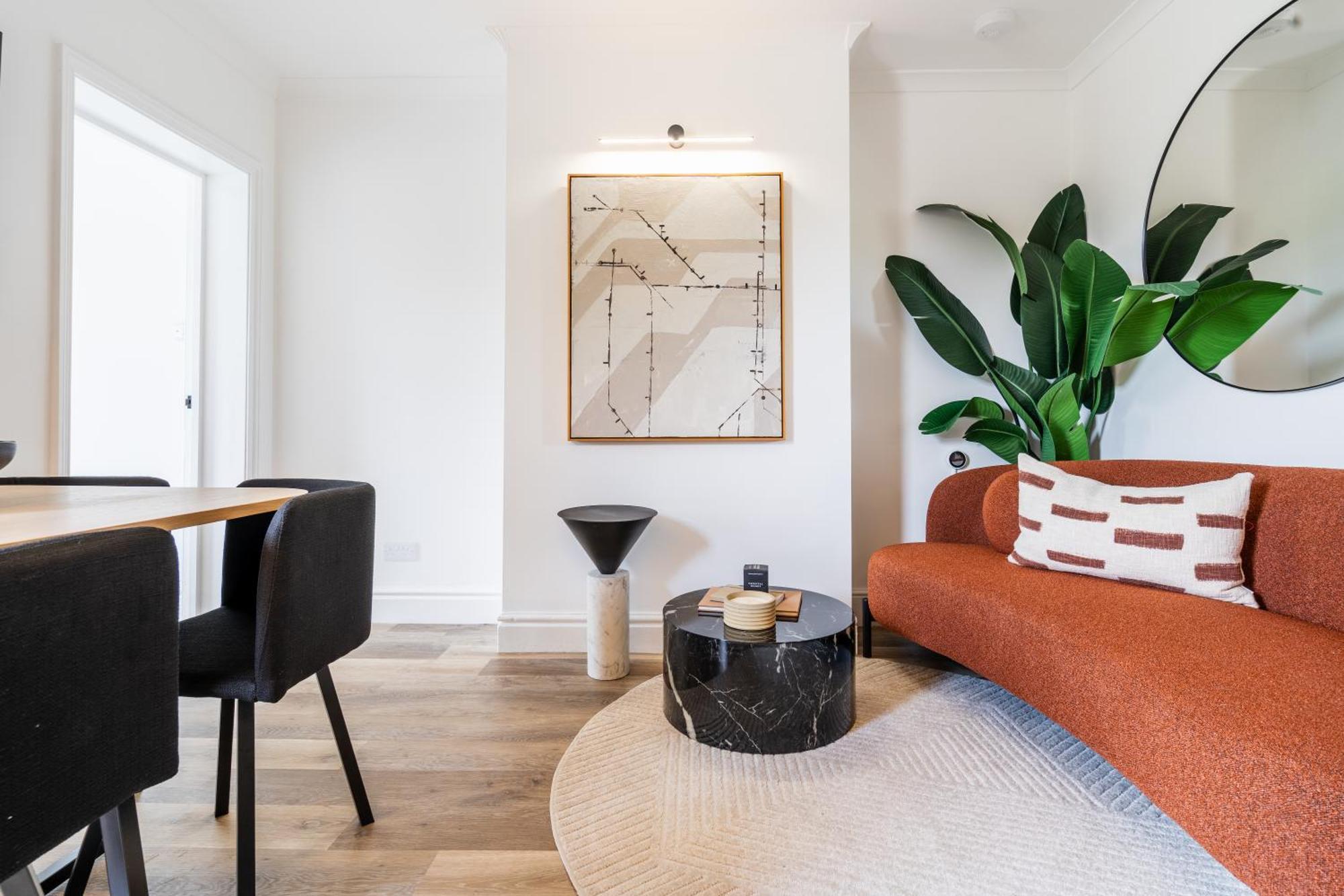 Newly Designed, 2Br Apt, 5Min From Northwood London Tube Station, Nato Hq, Ideal For Wembley, Warner Studio, Contractors Exteriér fotografie